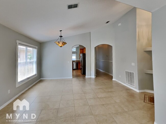 Building Photo - 9775 Doriath Cir