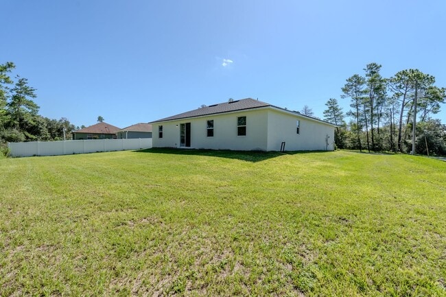 Building Photo - 16038 SW 49th Ct Rd