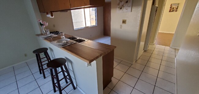 Foto del edificio - 4446 W 136th St
