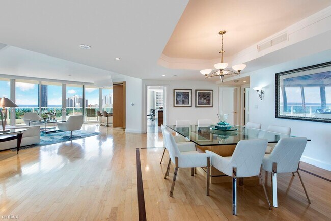 Building Photo - 3 br, 4.5 bath Condo - 19955 NE 38th Ct Ap...