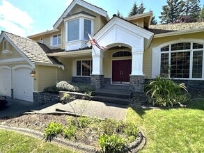 Building Photo - 2424 22nd Ave Ct NW