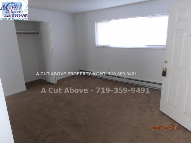 Building Photo - 2 bedroom Stratmoor South