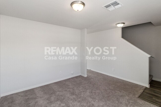 Foto del edificio - Huge move in special! 1/2 off the first months rent