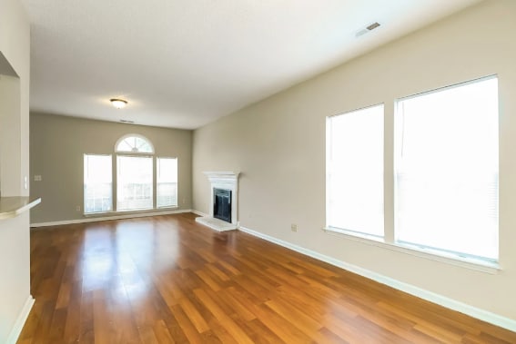 Building Photo - 1101 Gretna Green Dr