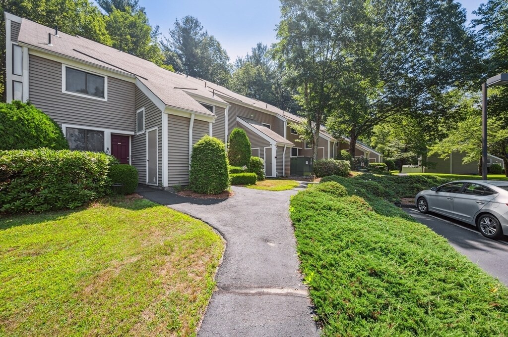 Foto principal - 330 Sterling St