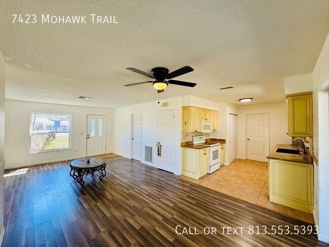 Foto del edificio - 7423 Mohawk Trail