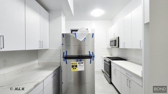 Building Photo - 26 E 91st St