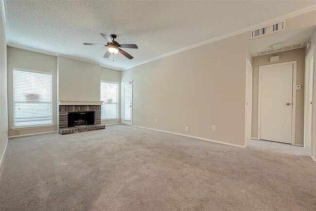 Building Photo - 10049 Westpark Dr