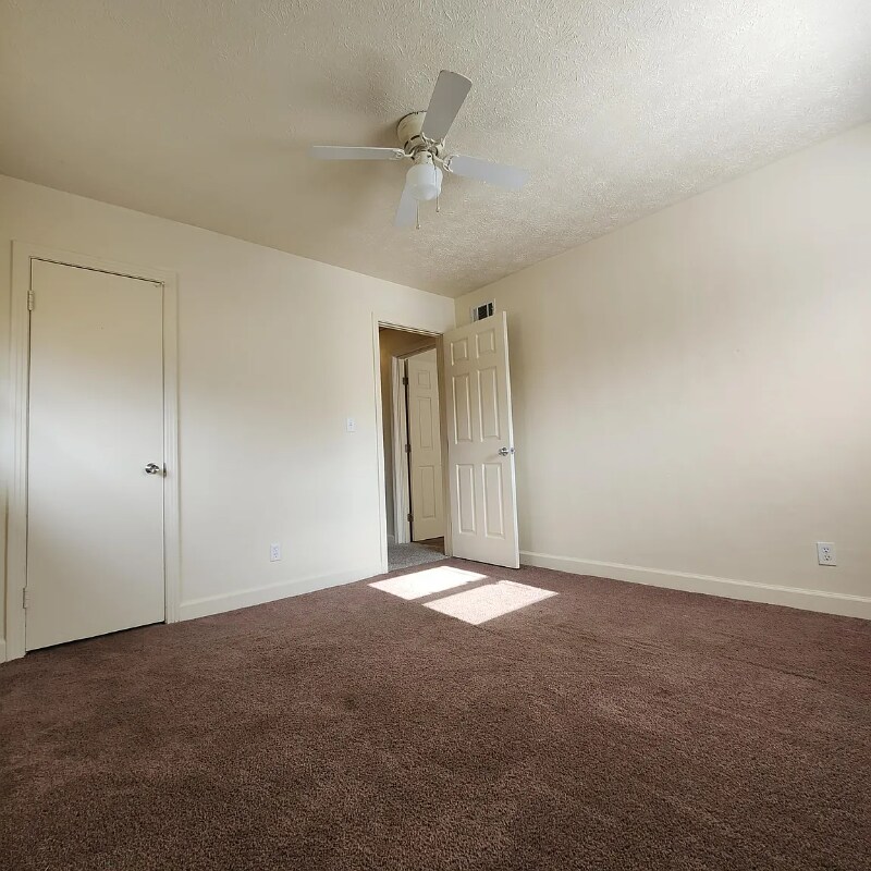 Foto del edificio - 9706 El Prado St