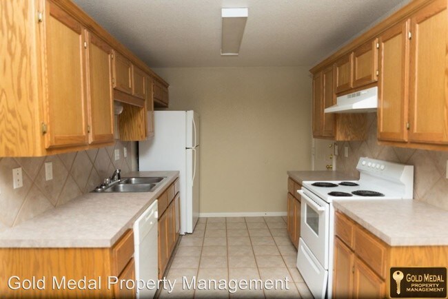 Foto del edificio - 215 Janelle Dr