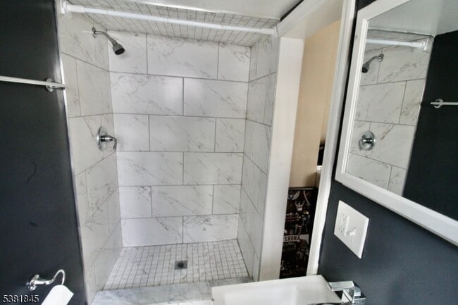Building Photo - 22 Rockland Terrace