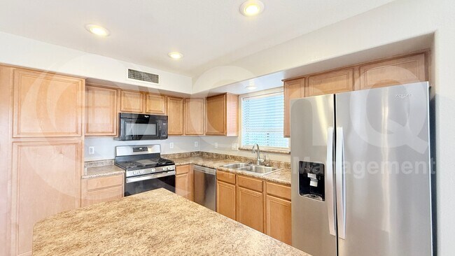Foto del edificio - 42606 Chambers Dr