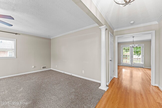 Foto del edificio - 7103 Woolrich Rd
