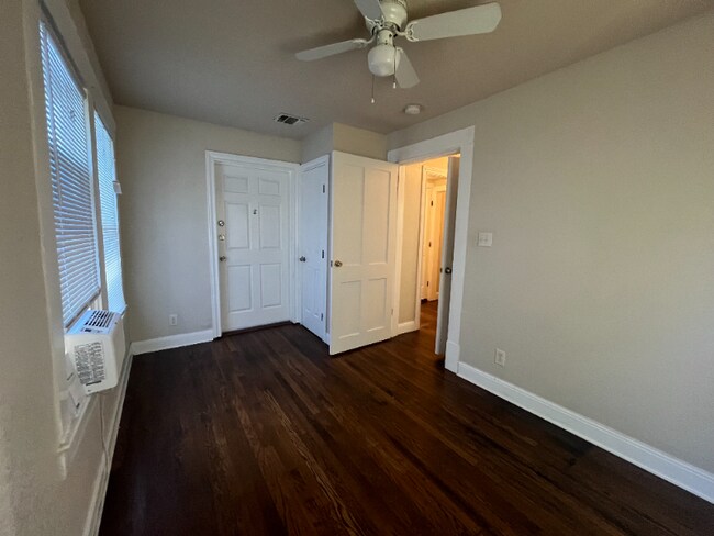 Foto del edificio - 410 E Carson St