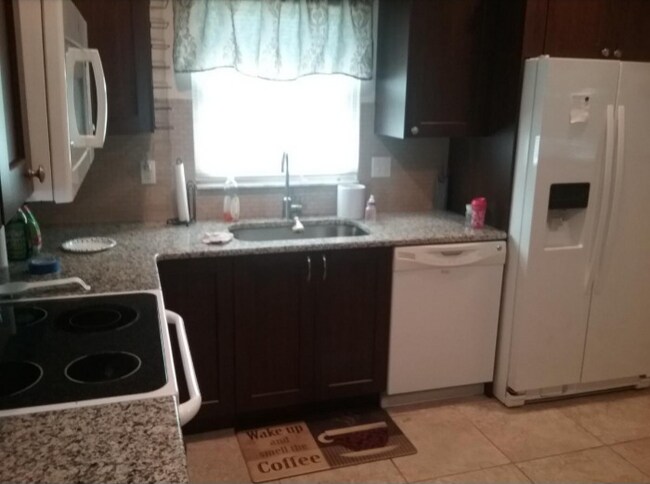 Foto del edificio - 7600 Cleves Ave