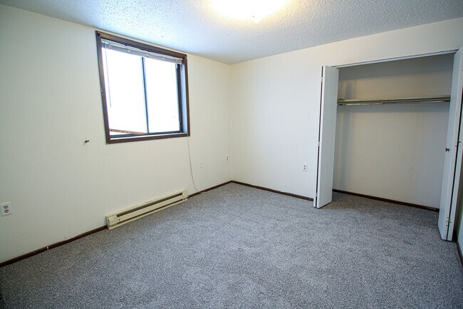 Building Photo - 2120 4th Ave
