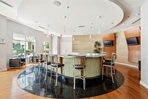 Building Photo - 711 Cosmopolitan Dr NE