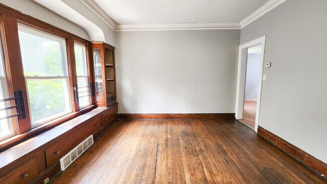 Foto del edificio - Rent ready!