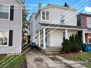 Building Photo - 920 4th St NW