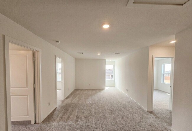 Foto del edificio - 3028 Colusa Rdg Dr