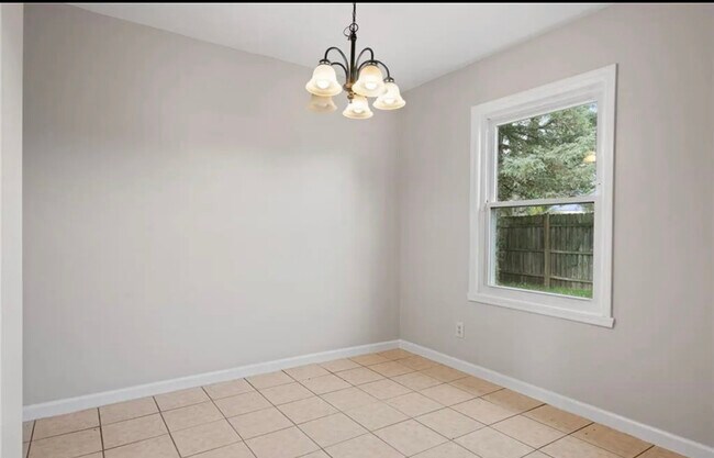 Building Photo - 2623 Barryknoll St