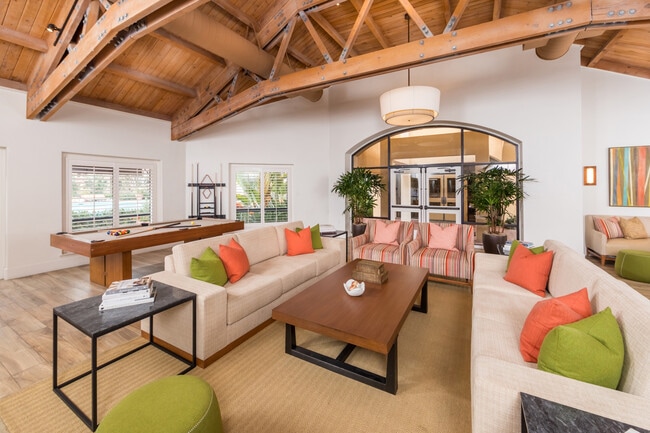 Building Photo - Northwood Place