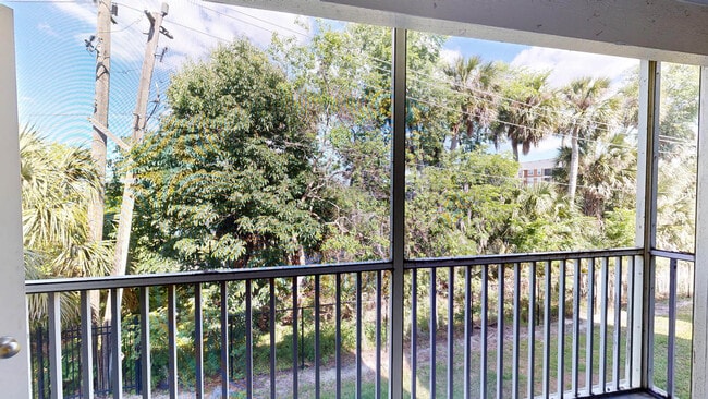 Interior Photo - Regatta Shores