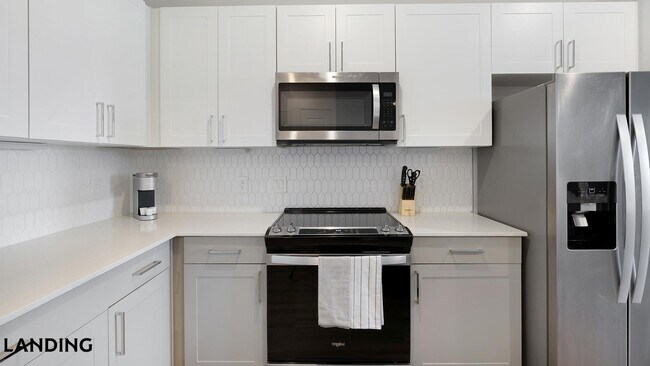 Foto del edificio - 15950 Paramount Wy