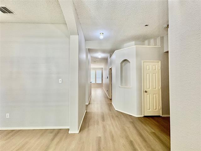 Building Photo - 7180 Chinquapin Dr