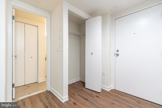 Foto del edificio - 303 Vine St