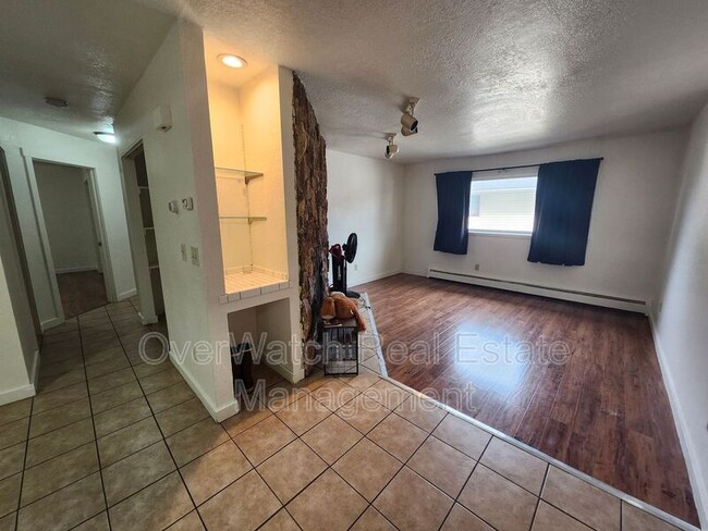 Photo - 530 Mumford St House