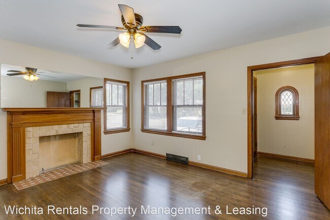 Building Photo - 2 br, 1.5 bath House - 931 W 13th St North