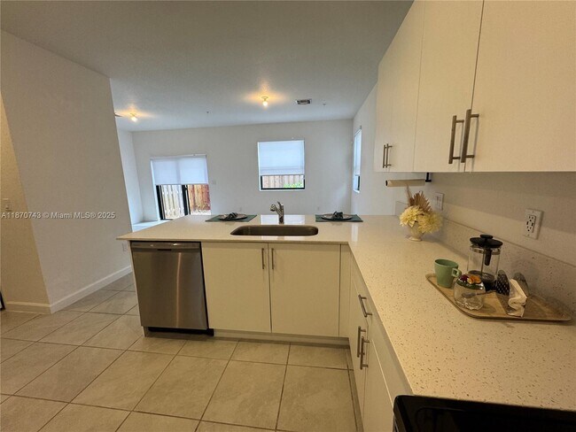 Foto del edificio - 267 SW 159th Dr