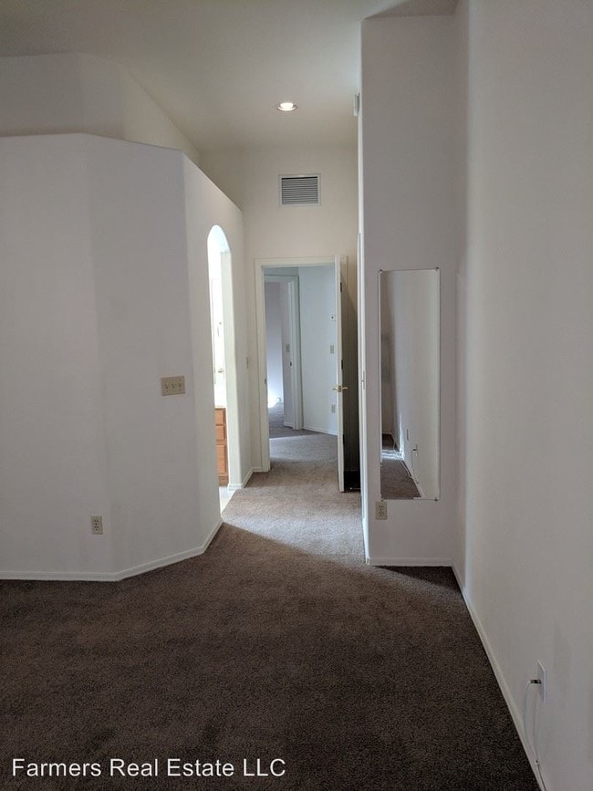 Building Photo - 3 br, 2 bath House - 7372 E. Calle Hospedero