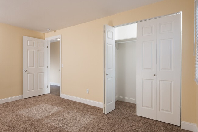 Interior Photo - Lake Heights Apartments
