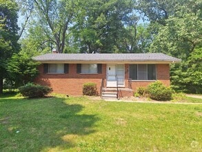 Building Photo - 21771 Fairway Dr