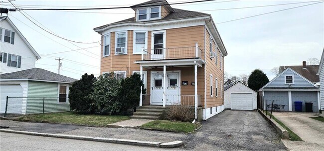 Foto del edificio - 217 Oakland Ave
