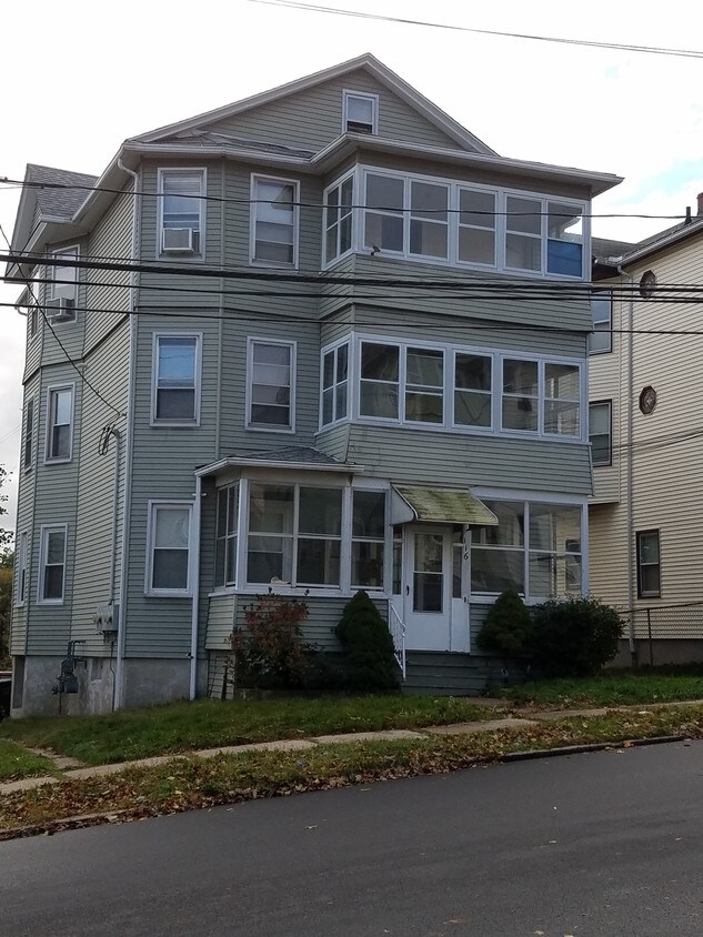 Primary Photo - 116 Miller St