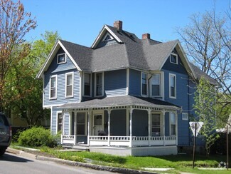 Building Photo - 502 S Aurora St