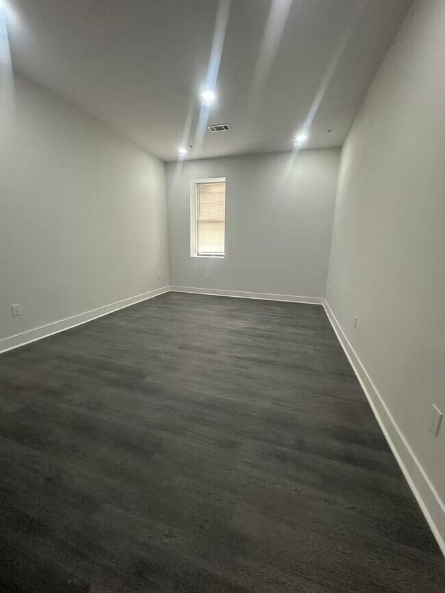Foto del edificio - 4629 Frankford Ave