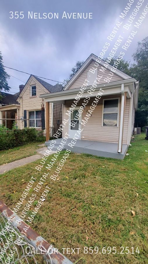 Building Photo - Private Single Family Home - 1bed/1bath