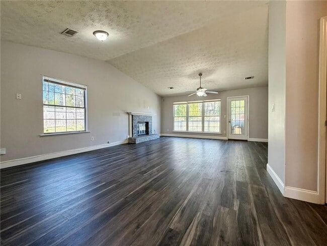 Building Photo - 2901 Inverloch Cir