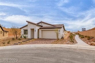 Building Photo - 10 Sun Lily Ln