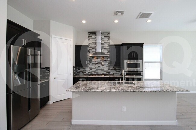 Foto del edificio - 6635 East Michigan Ave