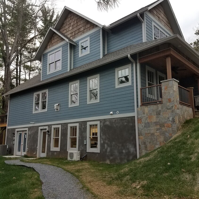Primary Photo - 15 Marlborough Dr