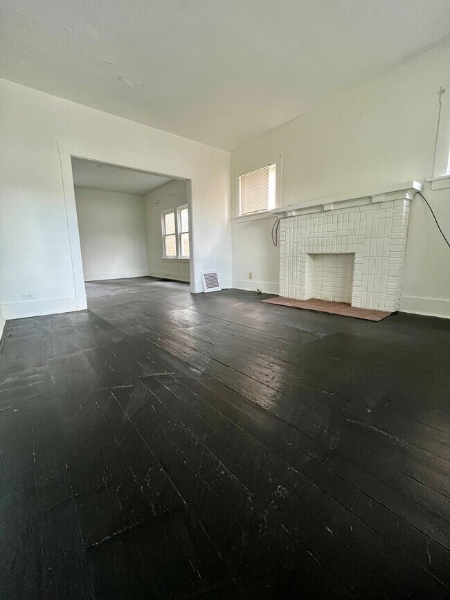 Foto del edificio - Two Bedroom Home