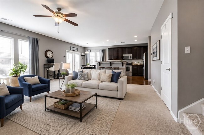 Building Photo - 285 Willow Point Cir