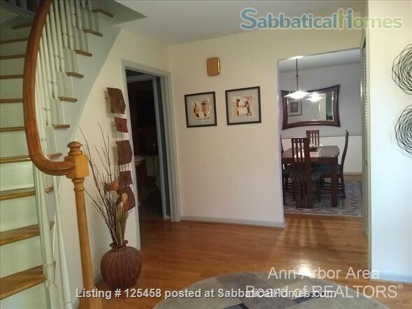 Foto del edificio - 3531 Windemere Dr