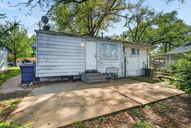 Foto del edificio - 257 Glen Garry Rd