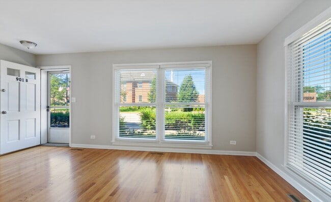 Sala de estar 1 - 901 Waukegan Rd
